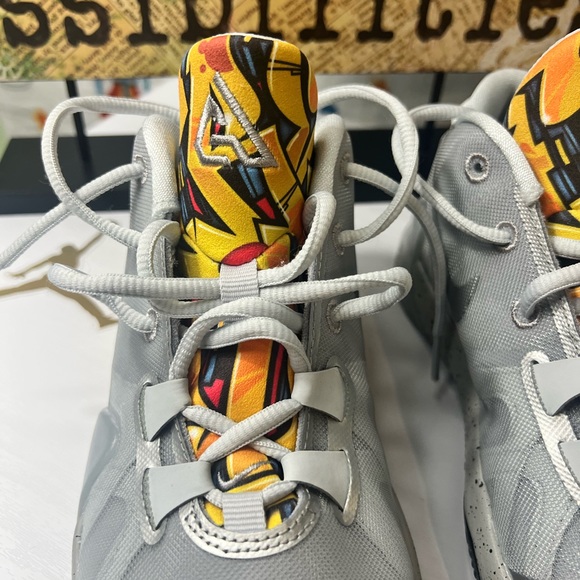 Nike Freak 1 GS, Metallic Silver. - Picture 12 of 13